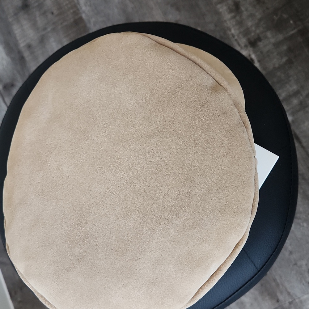 Leather Cap - Picture 6 of 8